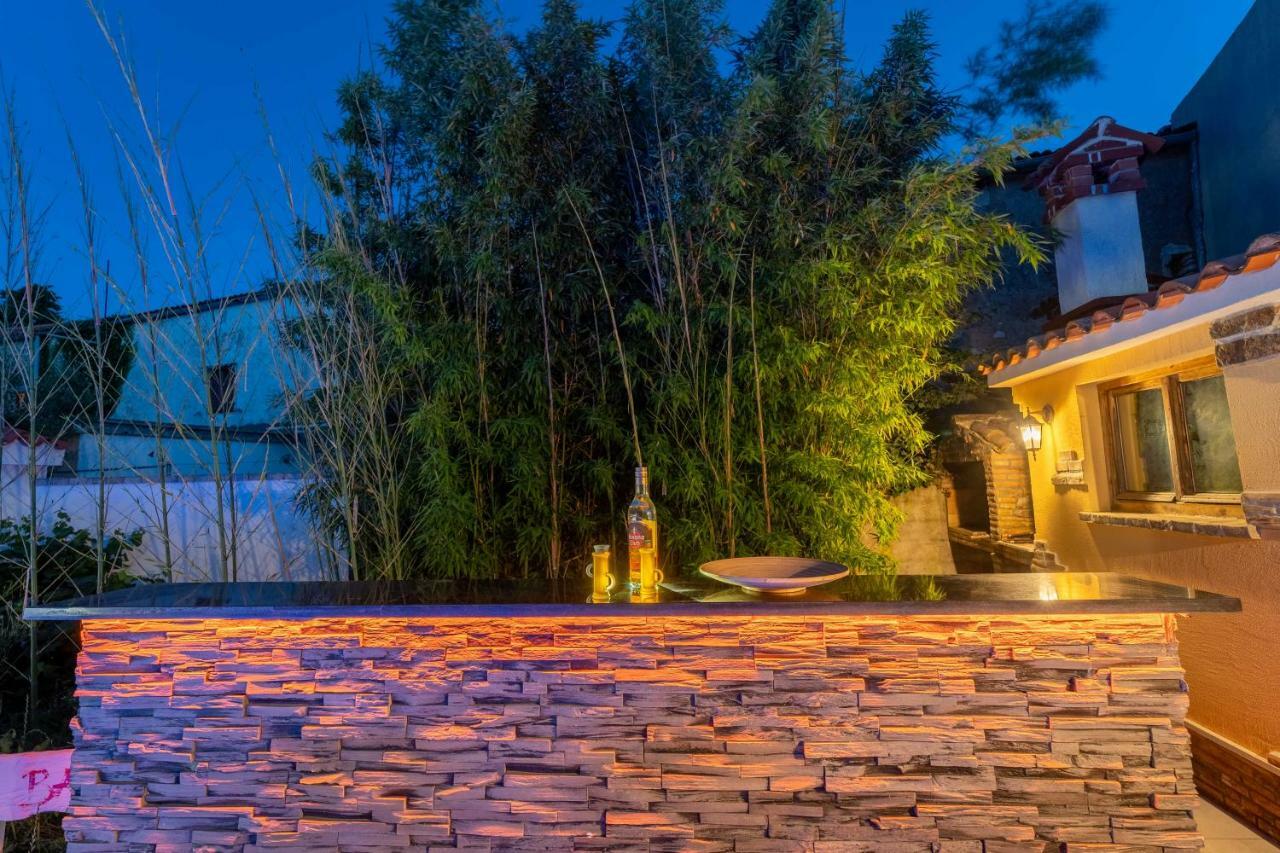 Holiday Home Carla And Dajana Veliki Vareški Exterior foto